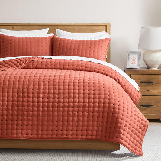 WDCOZY Burnt Orange Twin Size Quilt Bedding Sets with Pillow Sham, Red Lightweight Bedspread Coverlet, Quilted Blanket Thin Comforter Bed Cover, All Season Summer Spring, 2 Pieces, 68x90 inches