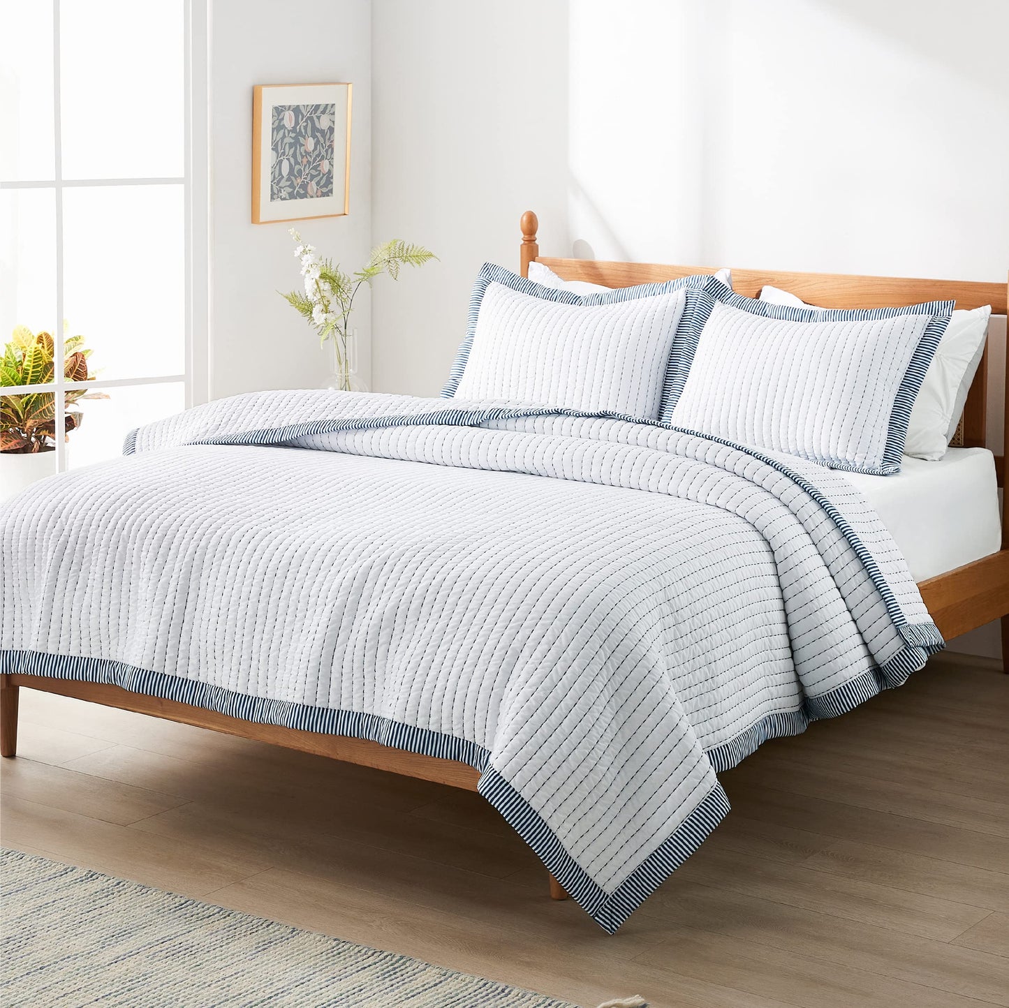Bedsure White Bedspread Coverlet Queen Size - Lightweight Soft Quilt Bedding Set for All Seasons, Corduroy Pattern Quilt Set, 3 Pieces, 1 Quilt (90"x96") & 2 Pillow Shams (20"x26"+2")
