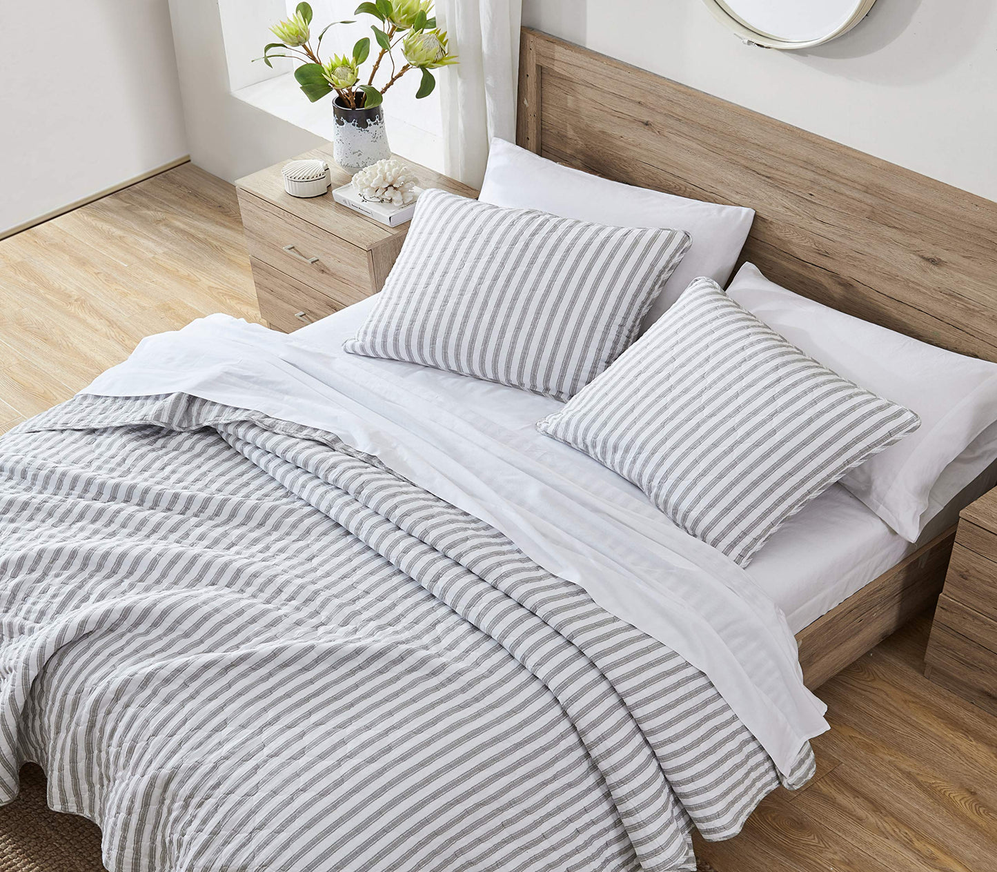 Stone Cottage | Willow Way Collection | Quilt Set - 100% Cotton, Ultra-Soft & Reversible Bedding with Matching Sham, Pre-Washed for Extra Comfort, Twin, Grey